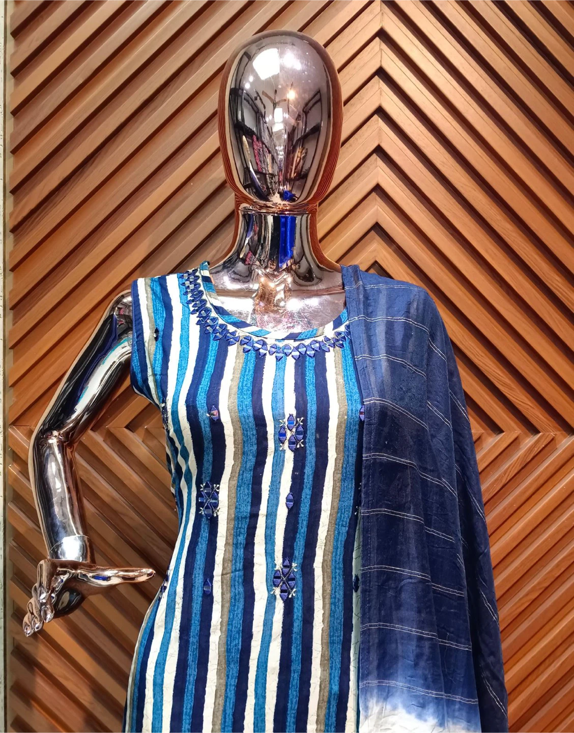 Women Blue and White Striped Kurta Set with Dupatta 🥕