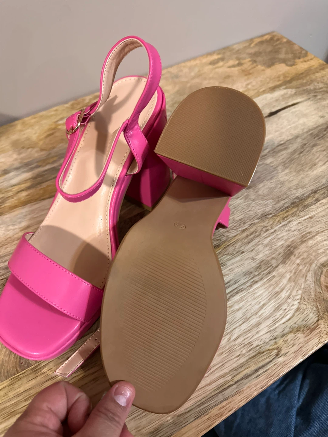 Women's Pink Chunky Heel Sandals Size 7.5 - photo 4