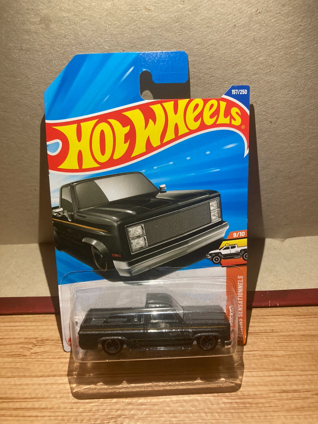 Hot Wheels / 83 Chevy Silverado / Dark Gray