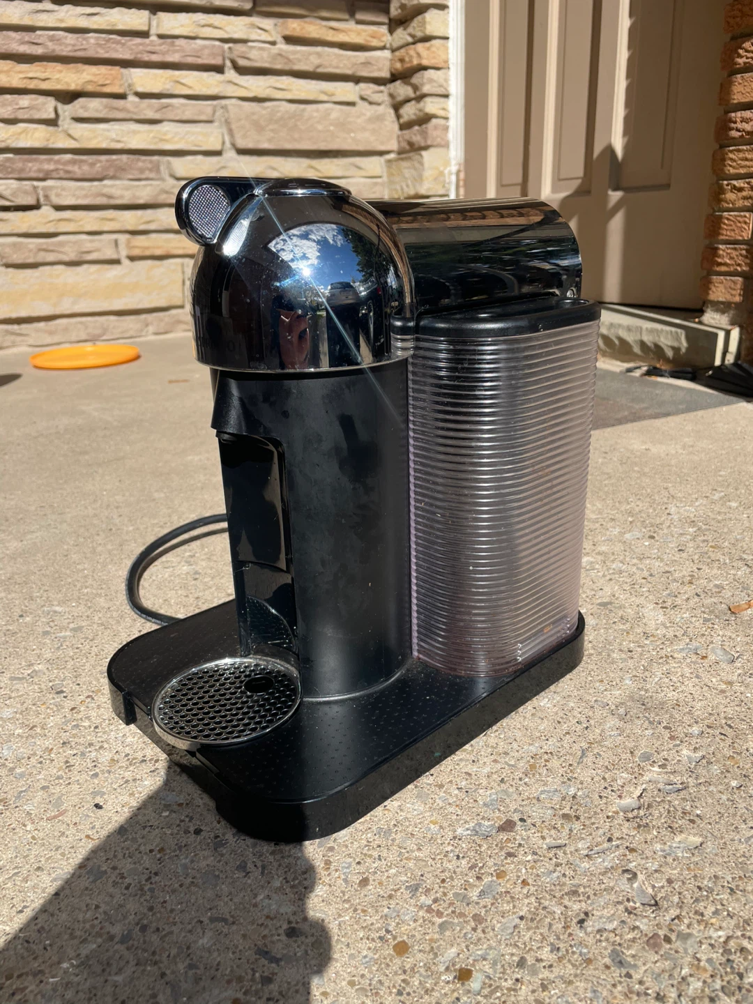 Nespresso Vertuo Coffee Machine - photo 2