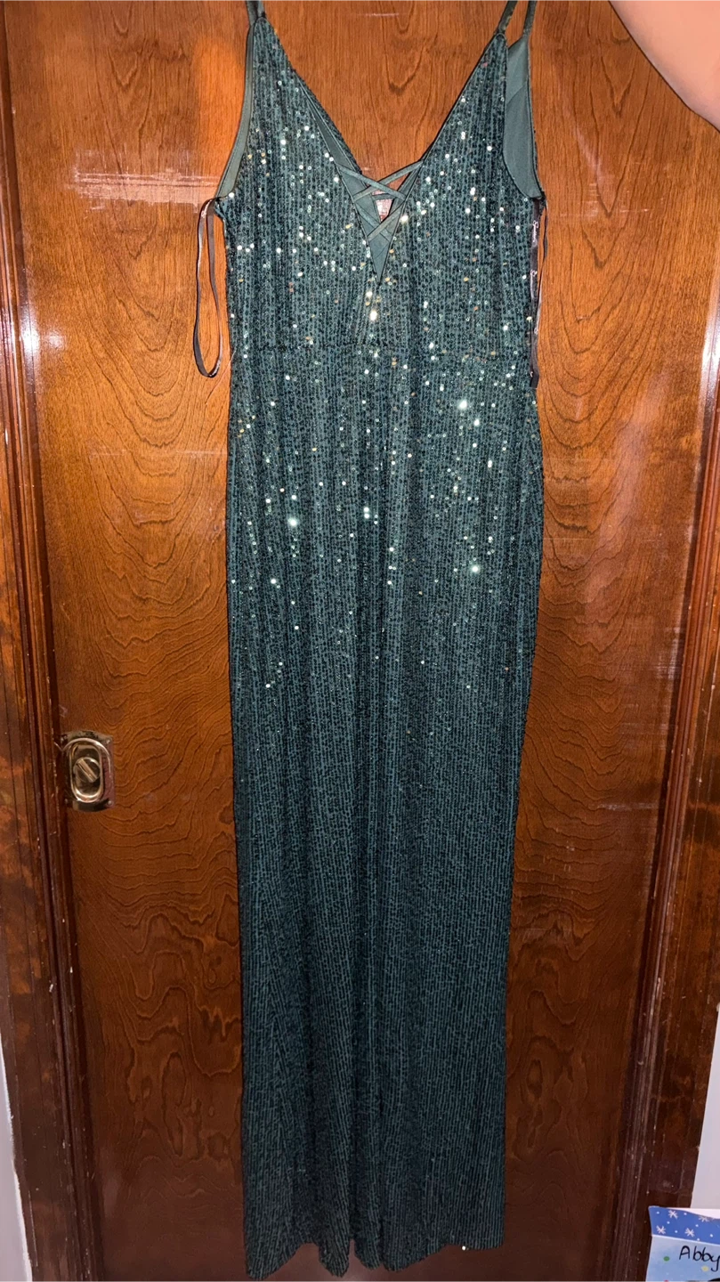 Sparkly Green Sequin Maxi Dress