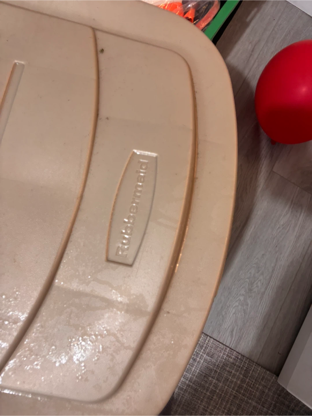 Rubbermaid Storage Bin - photo 2