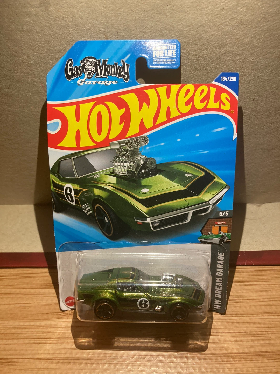Hot Wheels / 68 Corvette Gas Monkey Garage / Green