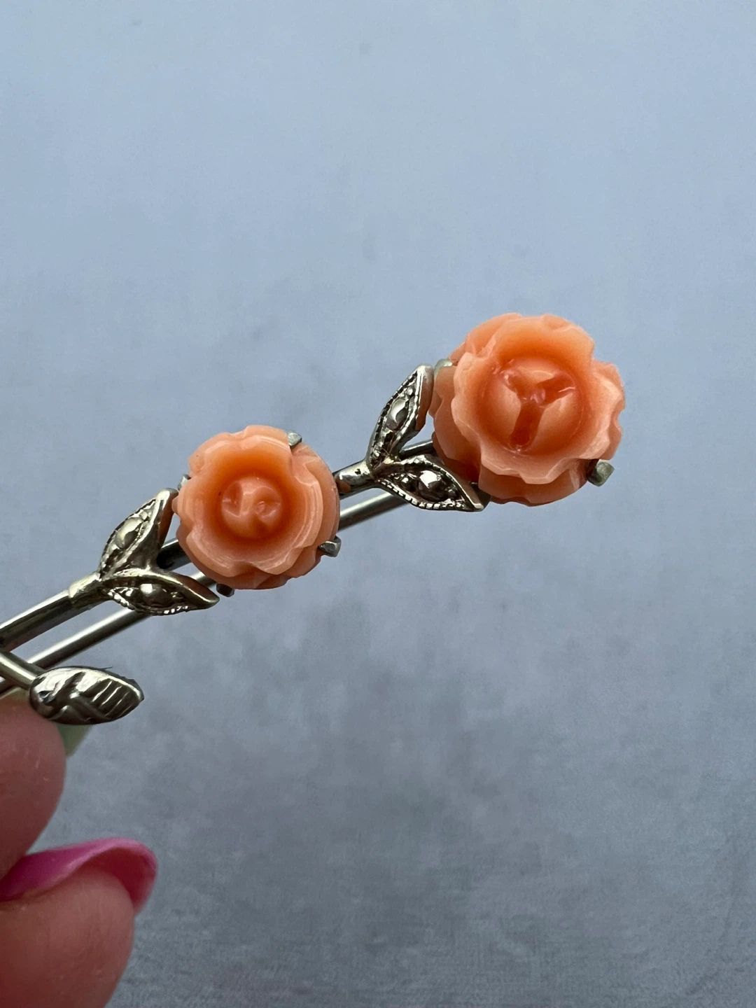 Vintage Carved Coral Double Rose Brooch - photo 3