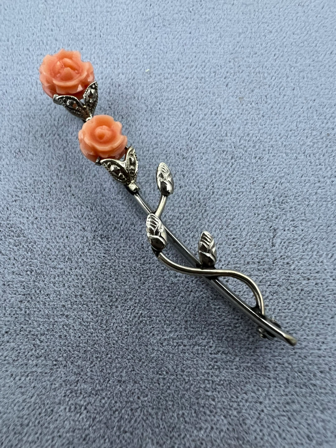 Vintage Carved Coral Double Rose Brooch - photo 5