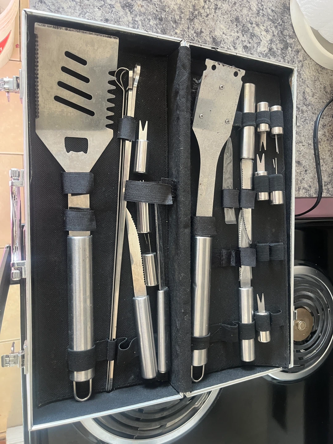 Master Chef 19-Piece BBQ Tool Set in Aluminum Case - photo 2