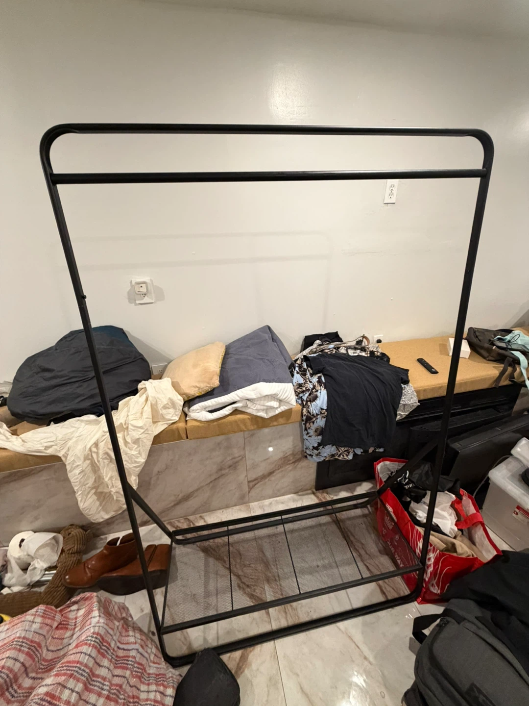 Black Metal Clothes Rack with Shelf
