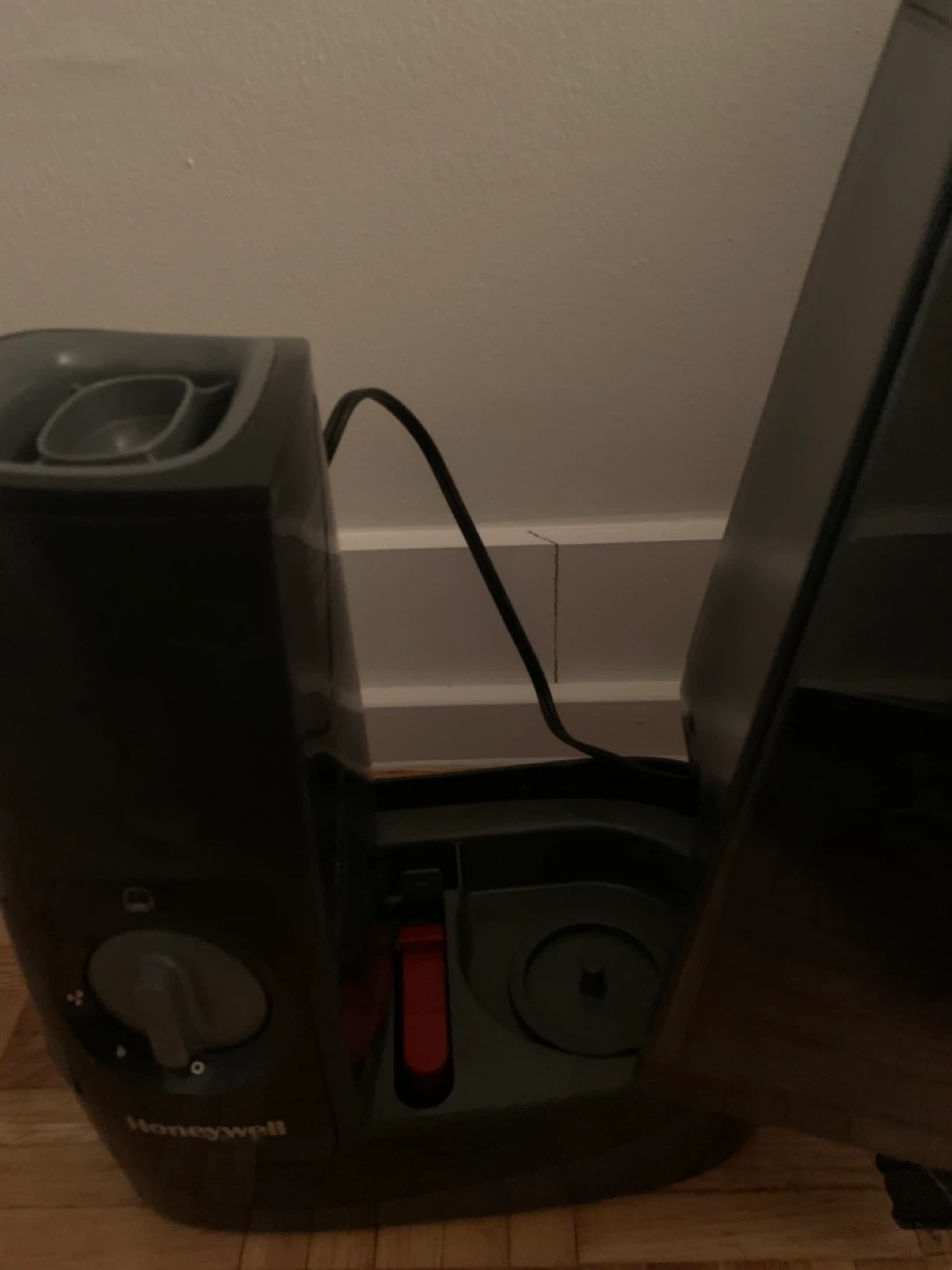 Honeywell Humidifier - photo 2