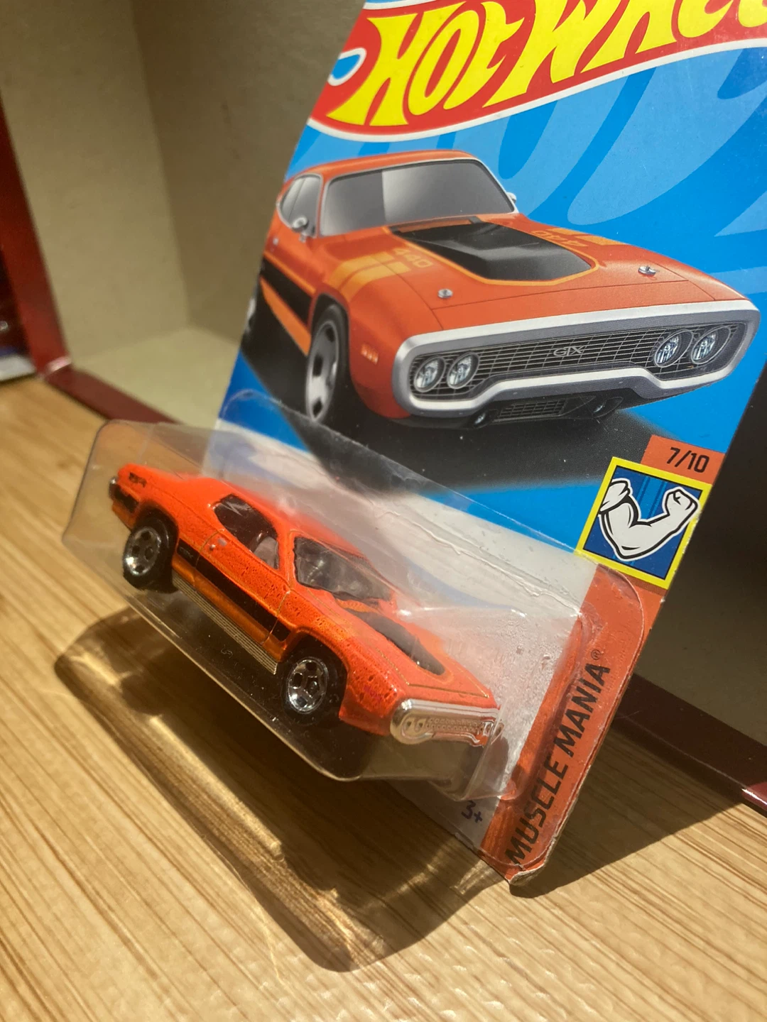 Hot Wheels / 71 Plymouth GTX / Orange - photo 2