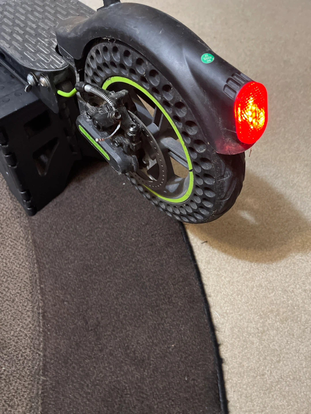 Used isinwheel Electric Scooter - photo 3