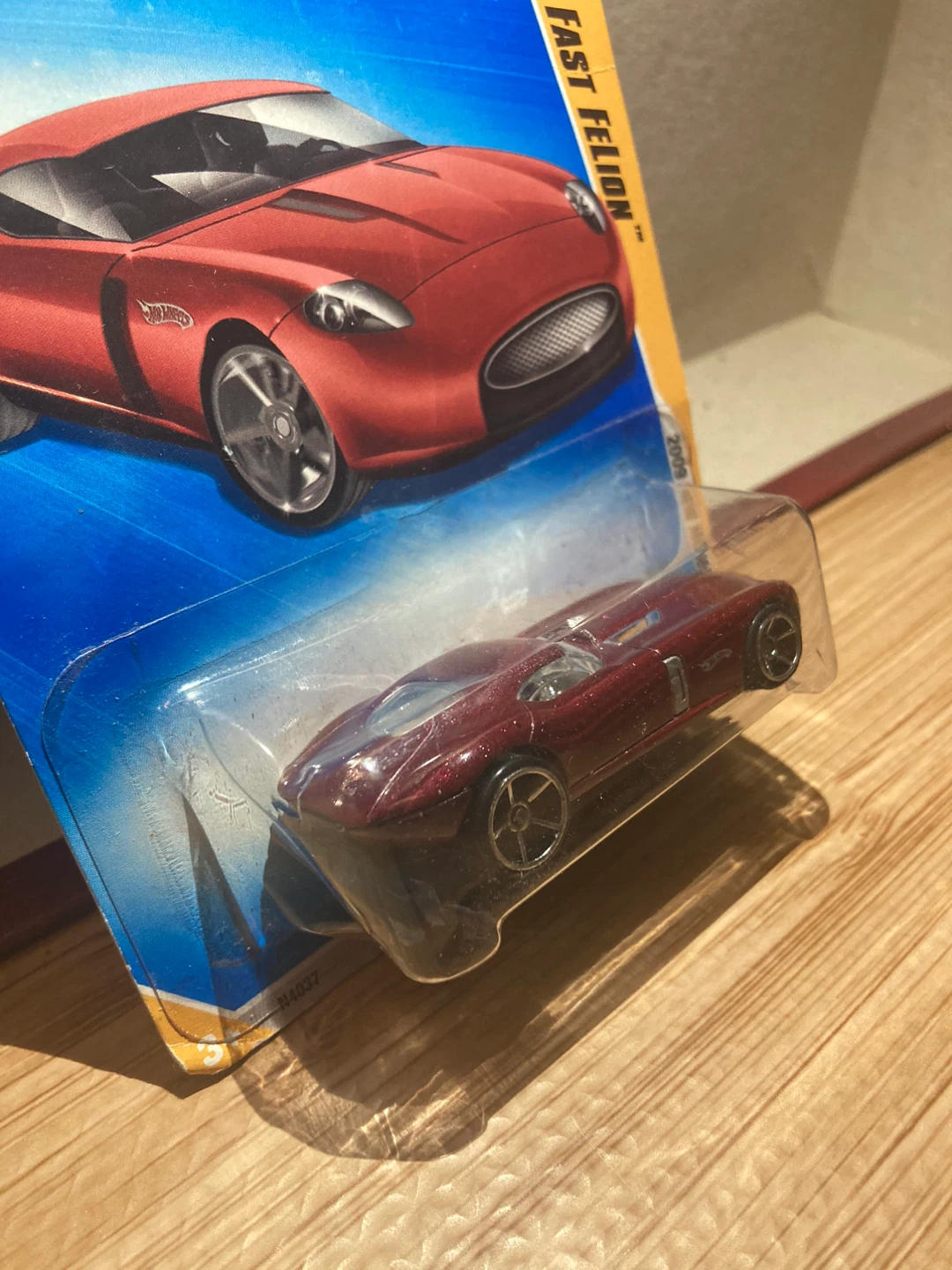 Hot Wheels / Fast Felion / Burgundy - photo 3