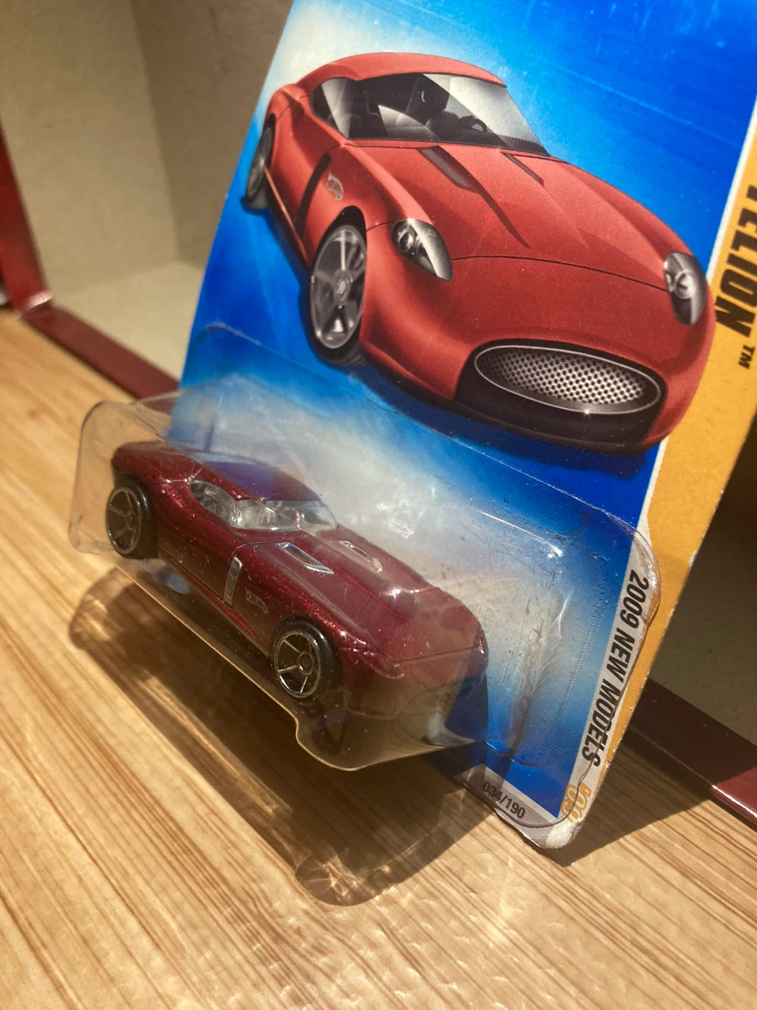 Hot Wheels / Fast Felion / Burgundy - photo 2