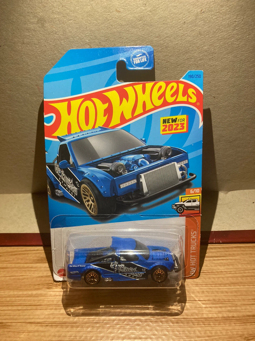 Hot Wheels / Limited Grip / Blue
