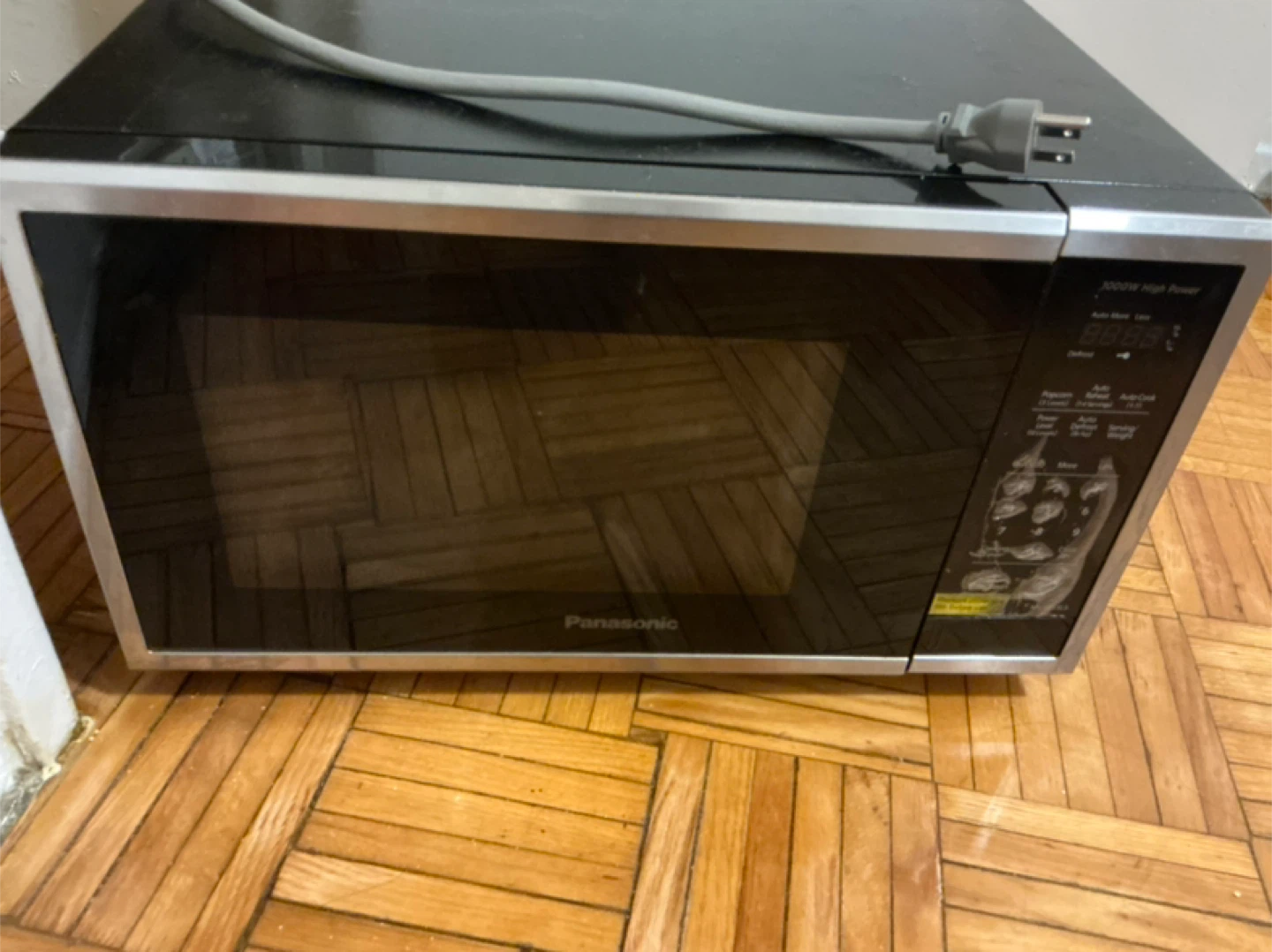 Panasonic 1000W Compact Microwave Oven