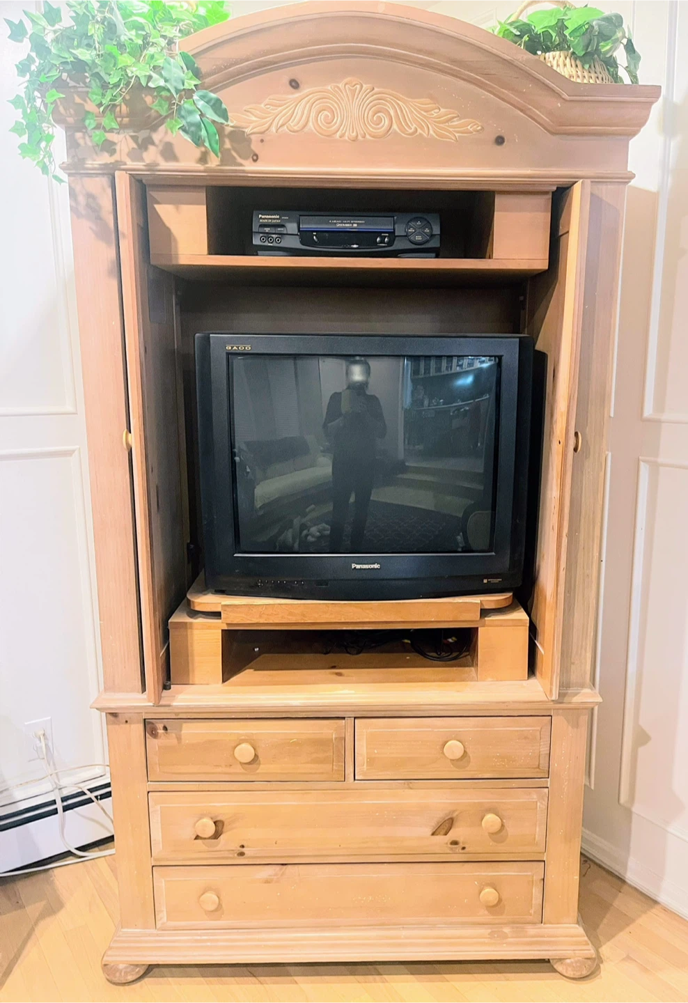 Wooden Armoire/ closet or Entertainment Center with TV and VCR - photo 2