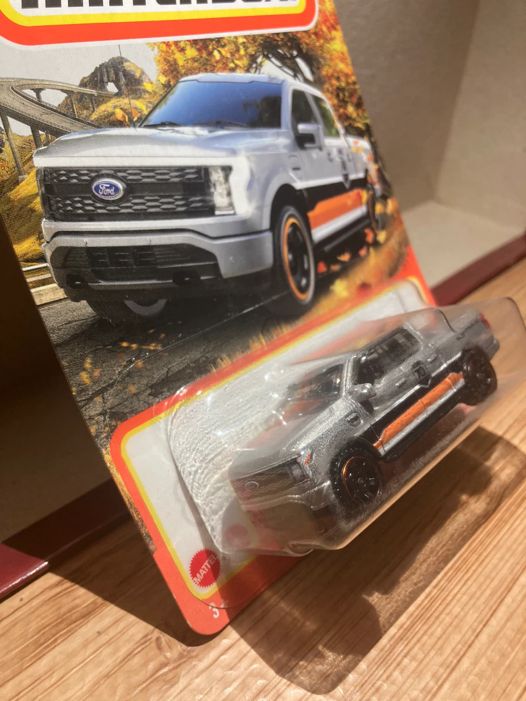 Matchbox / 2022 Ford F-150 Lightning / Silver - photo 2