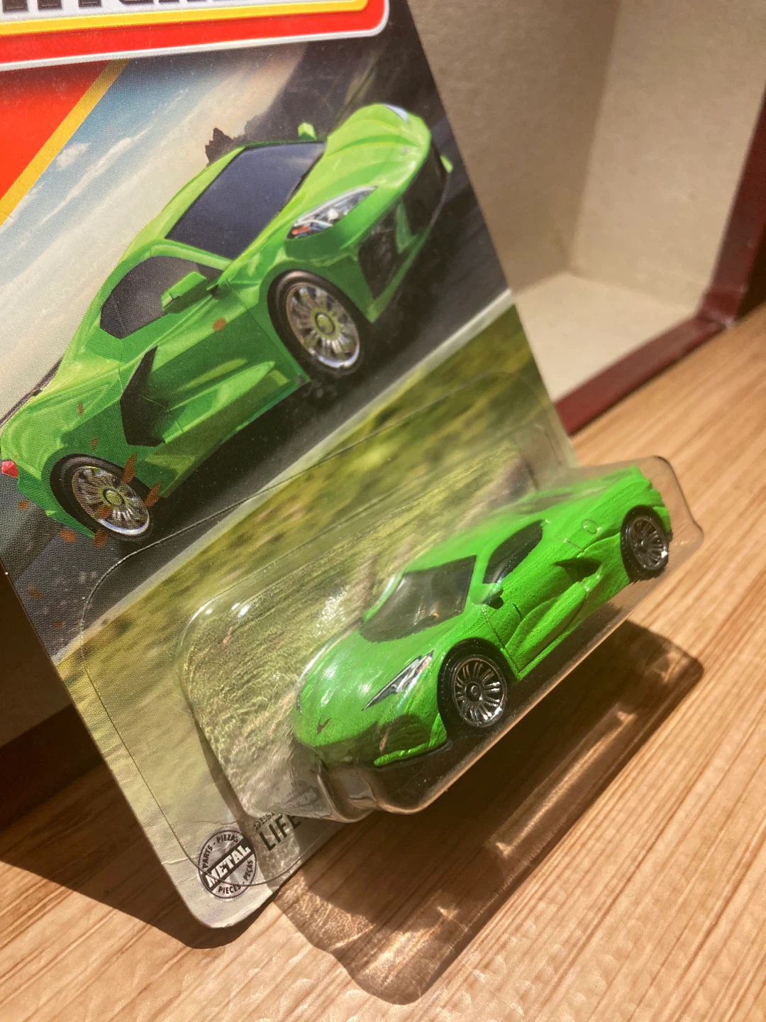 Matchbox / 2020 Corvette C8 / Lime Green - photo 2