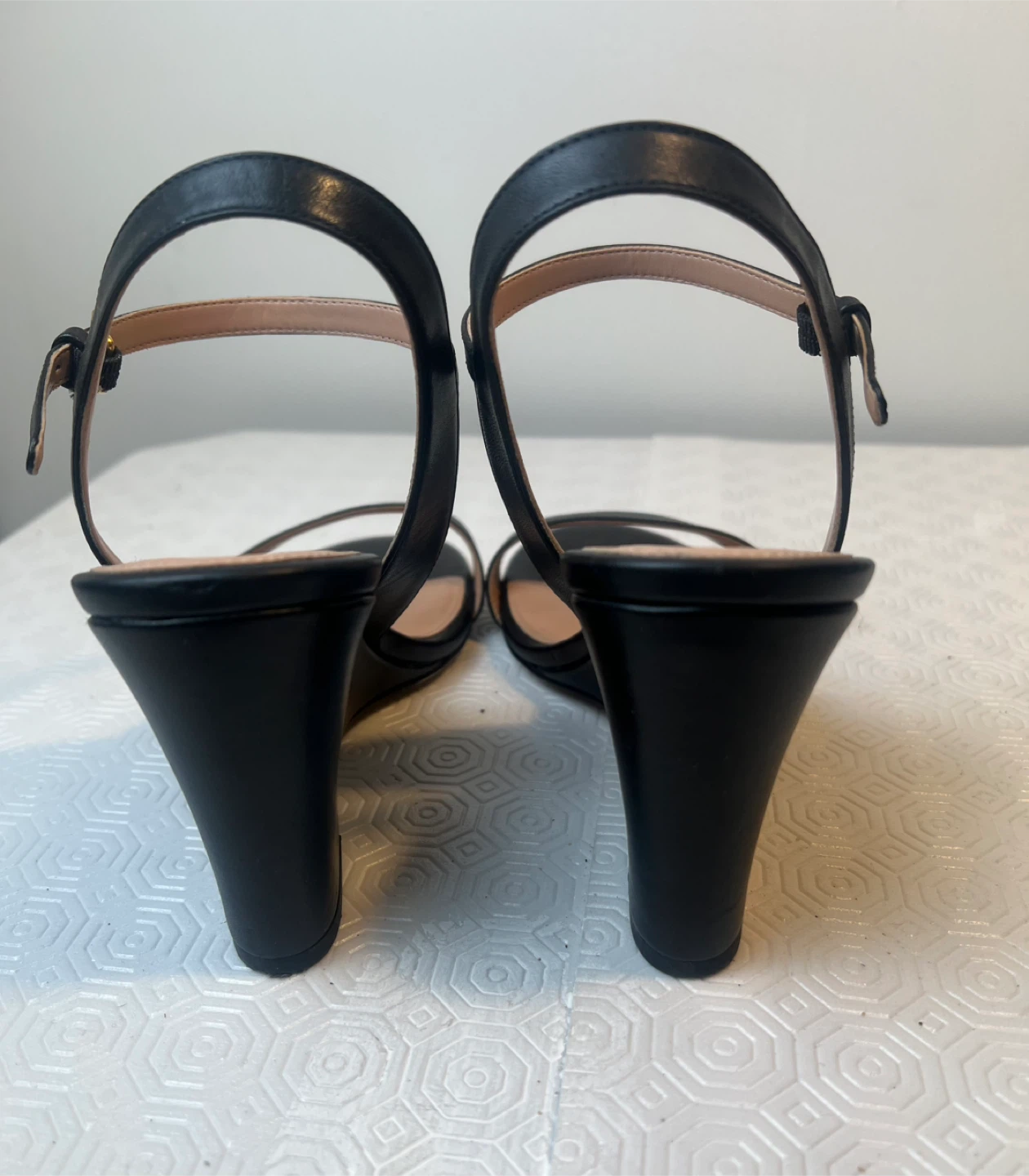 Cole Haan Black Leather Wedge Sandals - photo 4