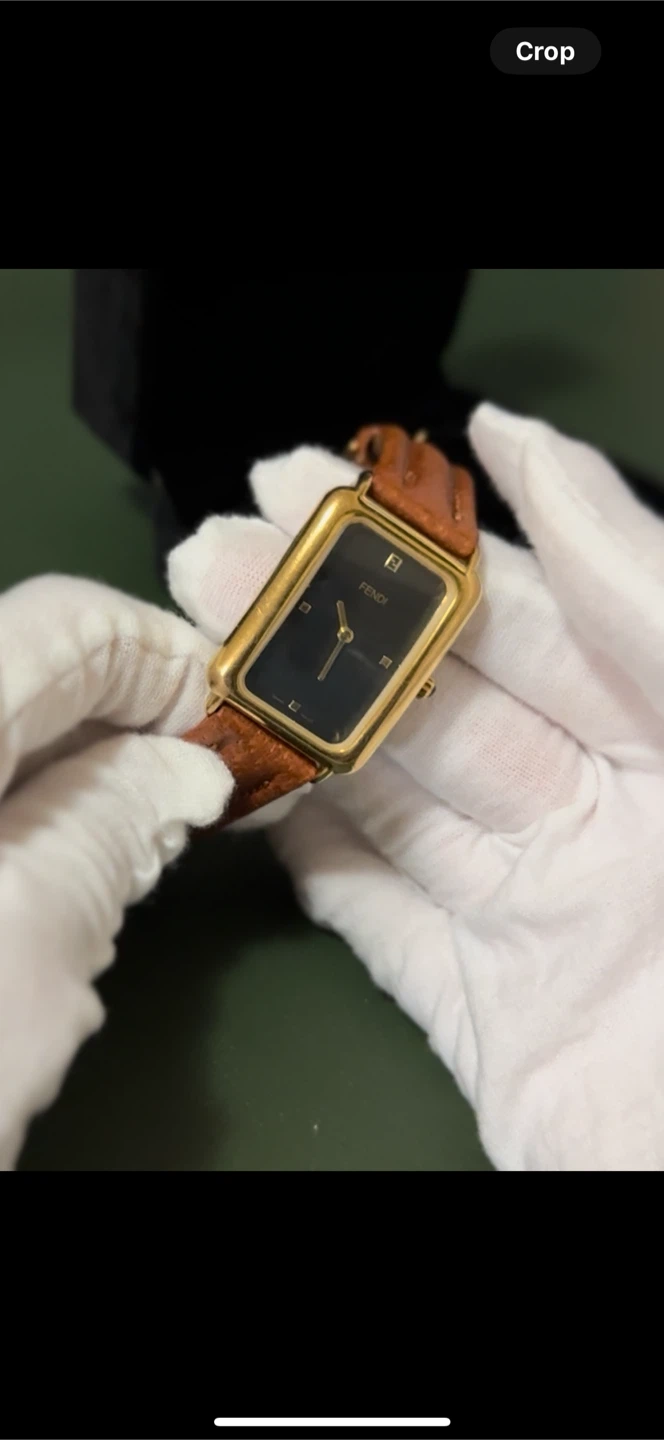 Authentic Vintage Fendi tank watch unisex - photo 2