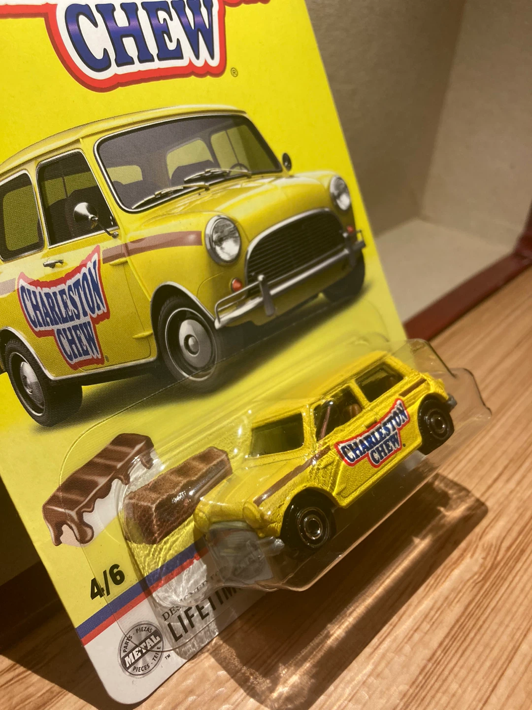 Matchbox / 1964 Austin Mini Cooper Charleston Chew - photo 2