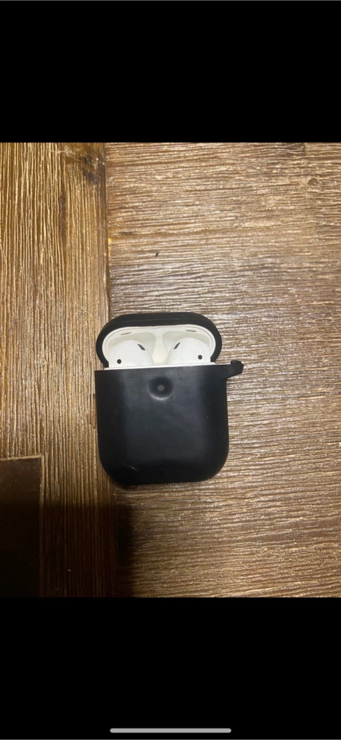 Apple AirPods (2nd generation)