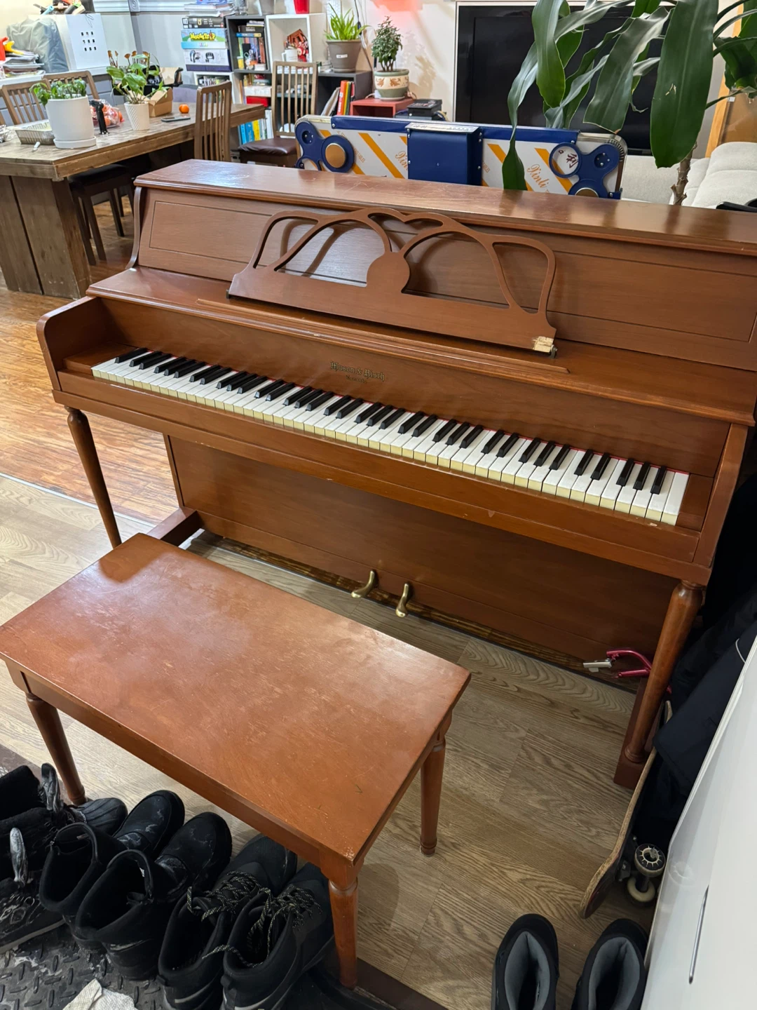 Mason & Risch Upright Piano with Bench - photo 2