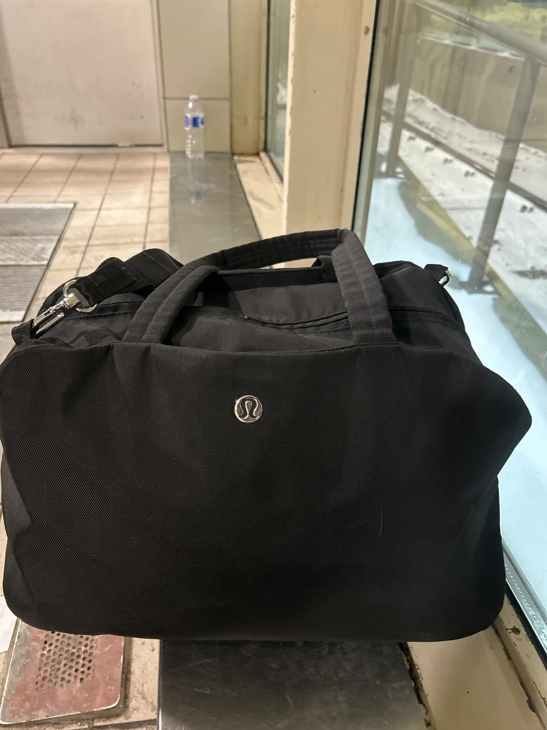 Lululemon Black Duffle Bag - photo 2