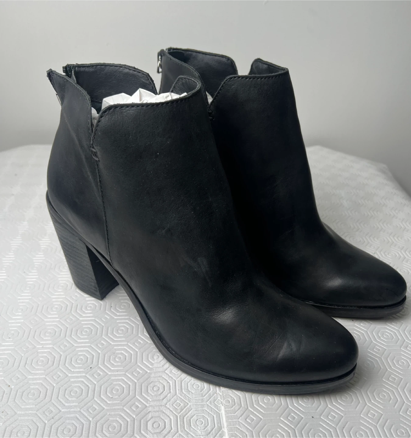 BP Black Leather Heeled Ankle Boots - photo 4