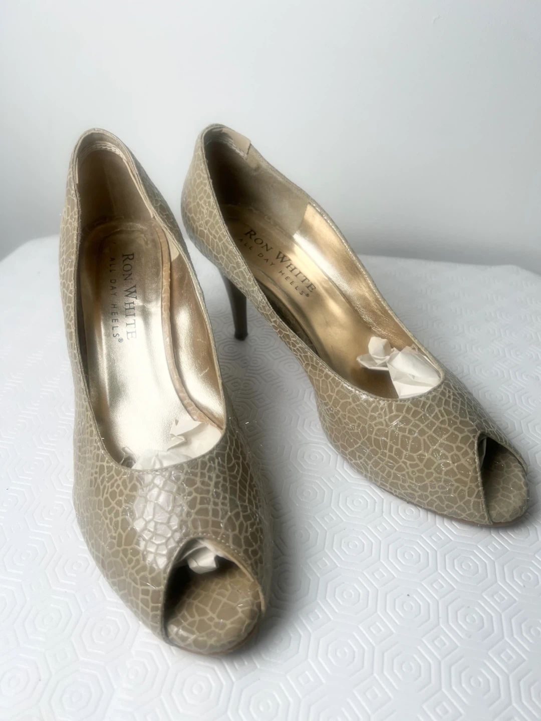 Ron White "All Day Heels" Peep Toe Pumps - photo 3