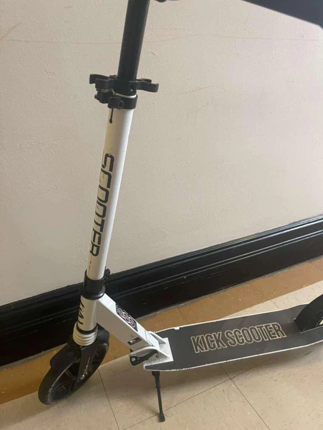 White Kick Scooter - photo 3
