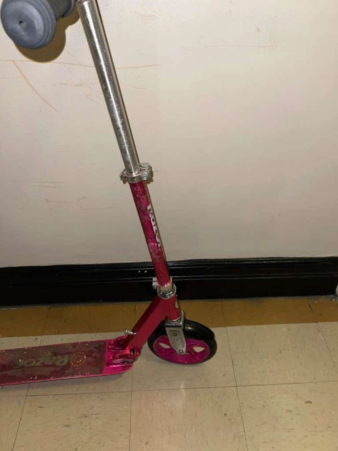Pink Razor Scooter - photo 5