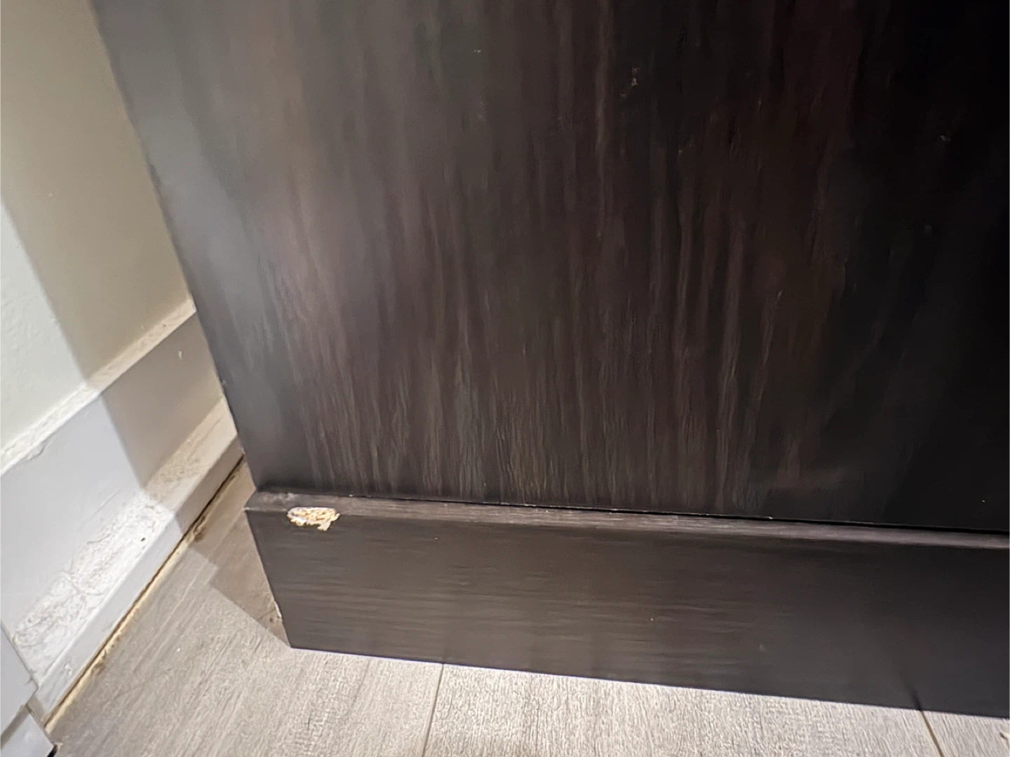 Dark Wood Finish 3-Door Wardrobe Closet - photo 5