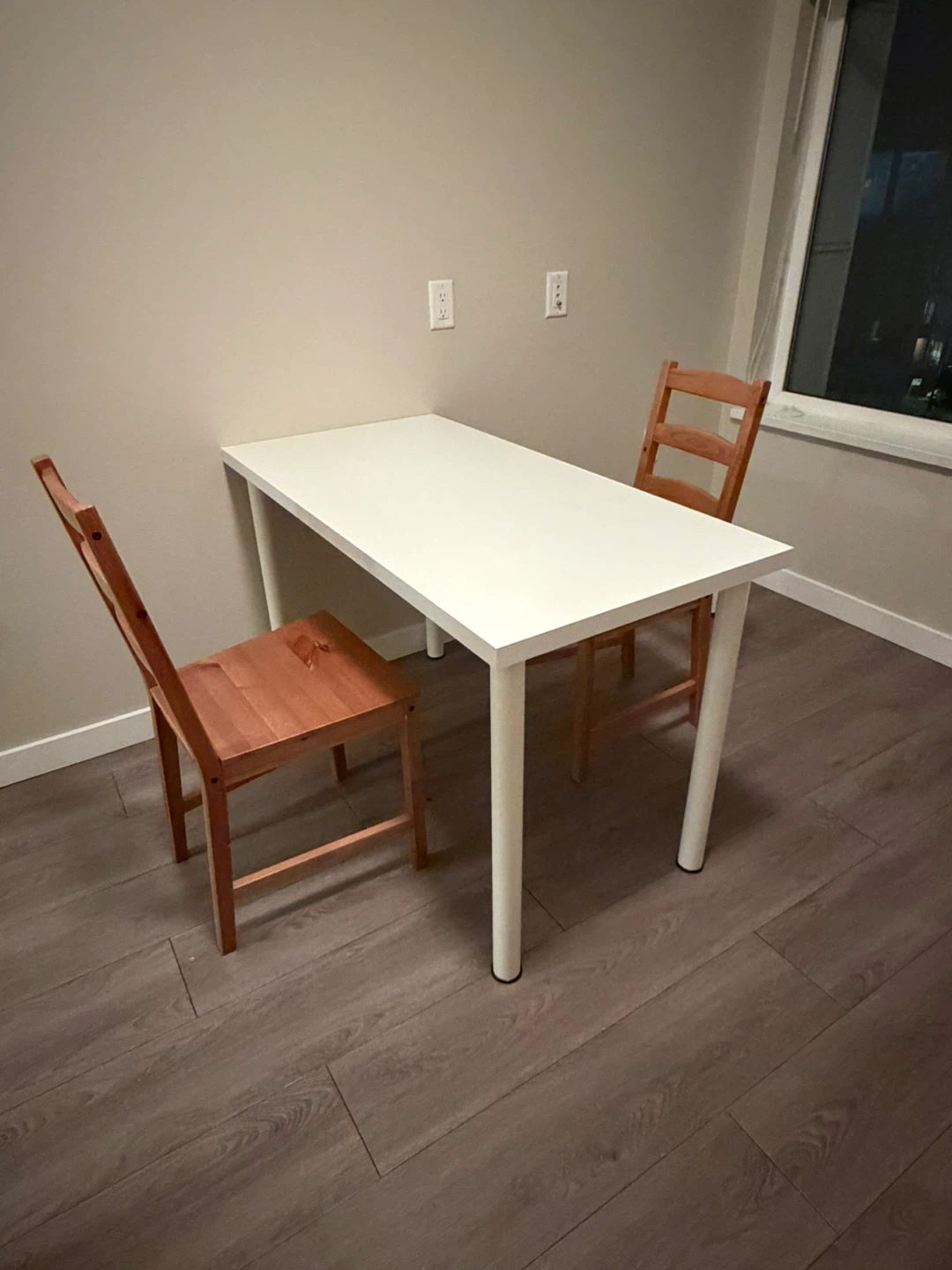 White Dining Table with Two Wooden Chairs - photo 2