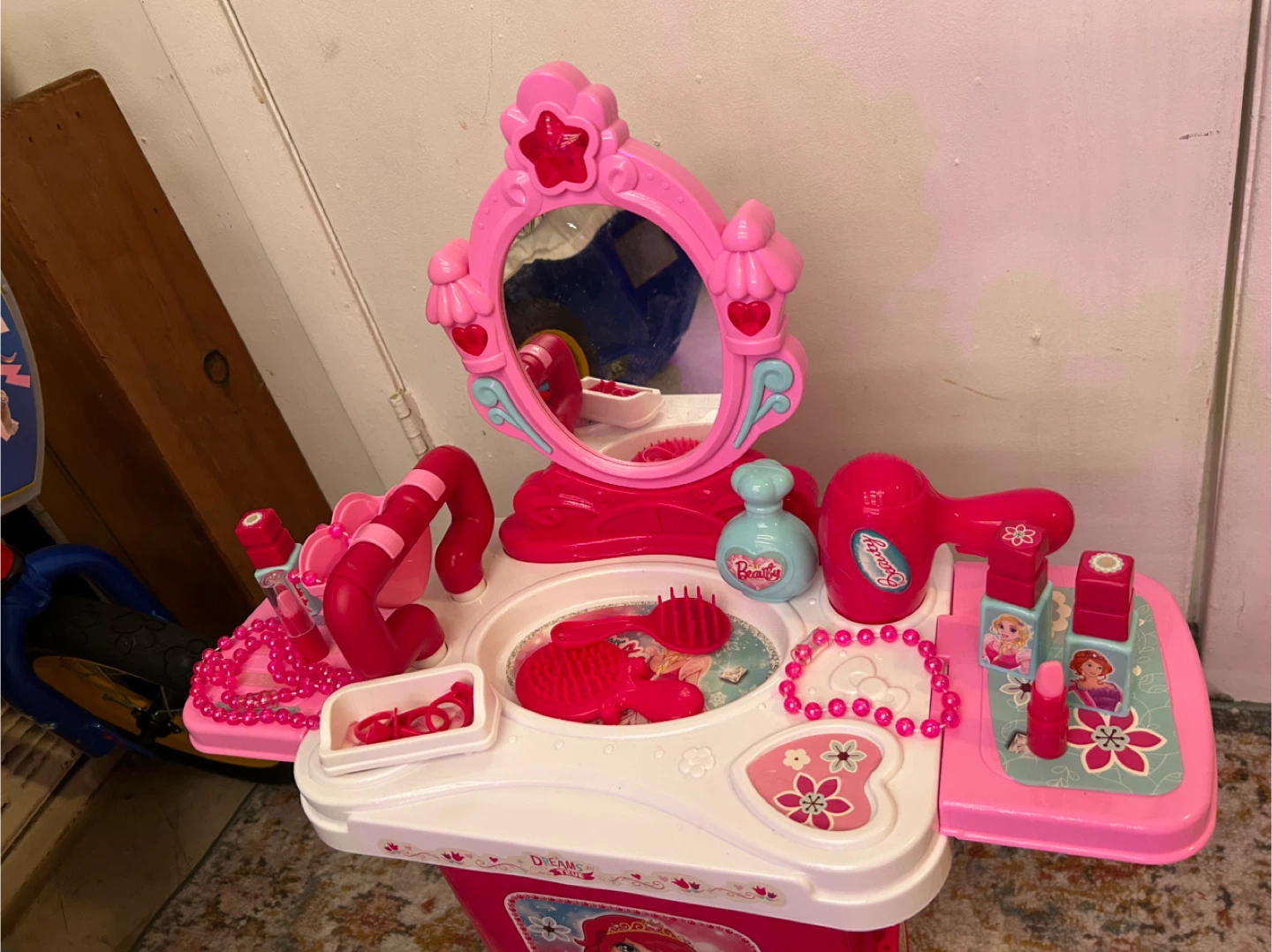Vanity Play Set Makeup Mirror Suitcase  Lights up 🥕 - photo 3