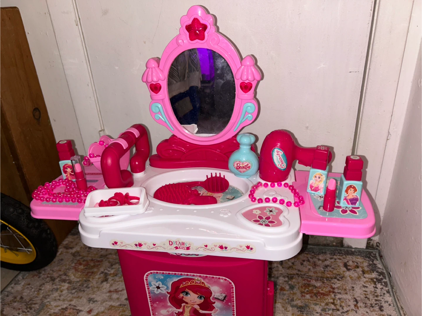 Vanity Play Set Makeup Mirror Suitcase  Lights up 🥕 - photo 2