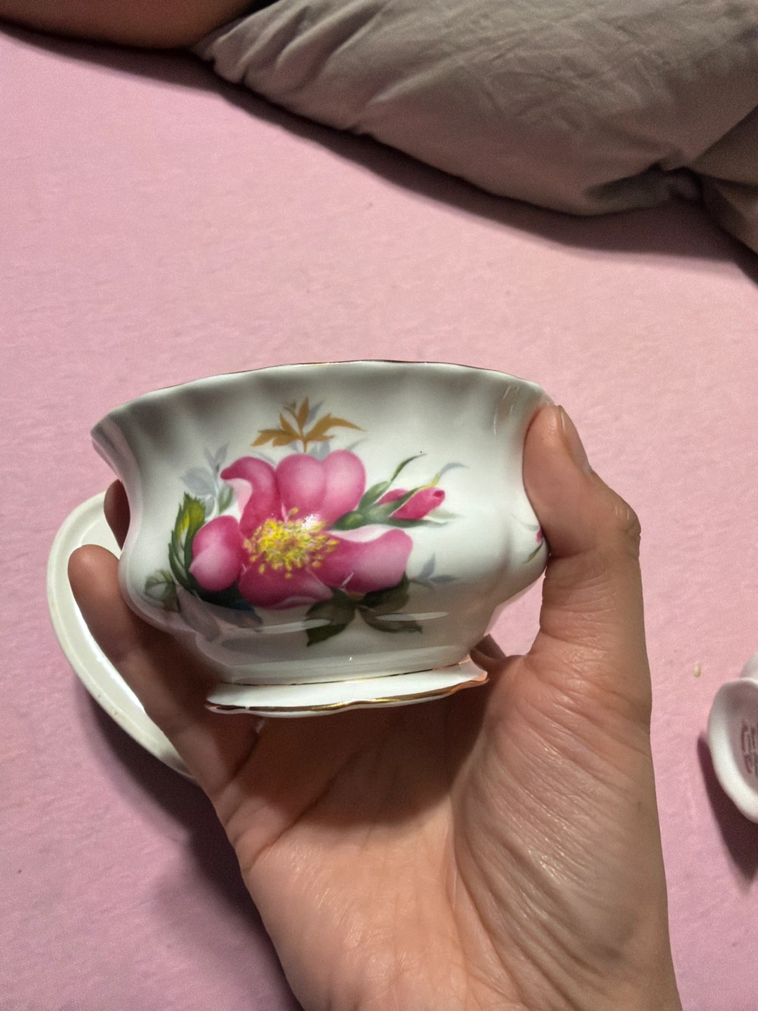Rare ROYAL ALBERT Vintage Creamer Sugar Bowl Set Floral Design - photo 3