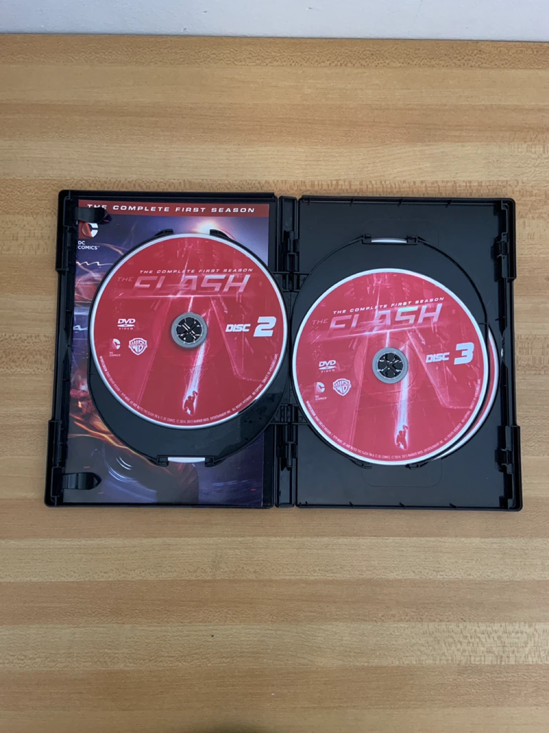 The Flash Complete First Season DVD – 5 Disc Set - photo 4