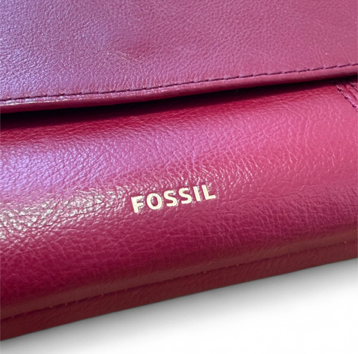 NWOT Fossil Pebbled Leather Zip Around Continental Wallet - photo 2