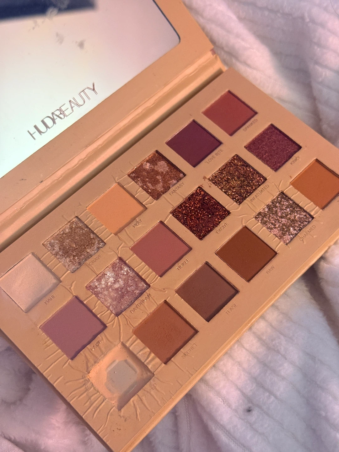 HUDA BEAUTY Nude Obsessions Eyeshadow Palette - photo 2