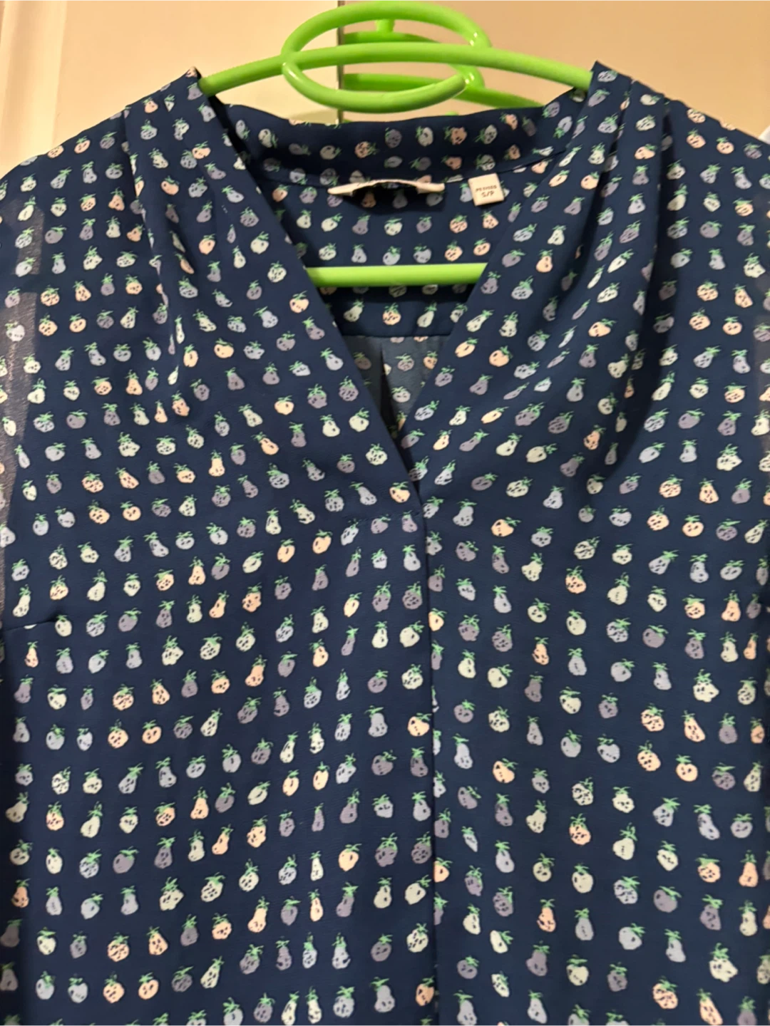 Navy Blue Sleeveless Top with Fruit Print - photo 2