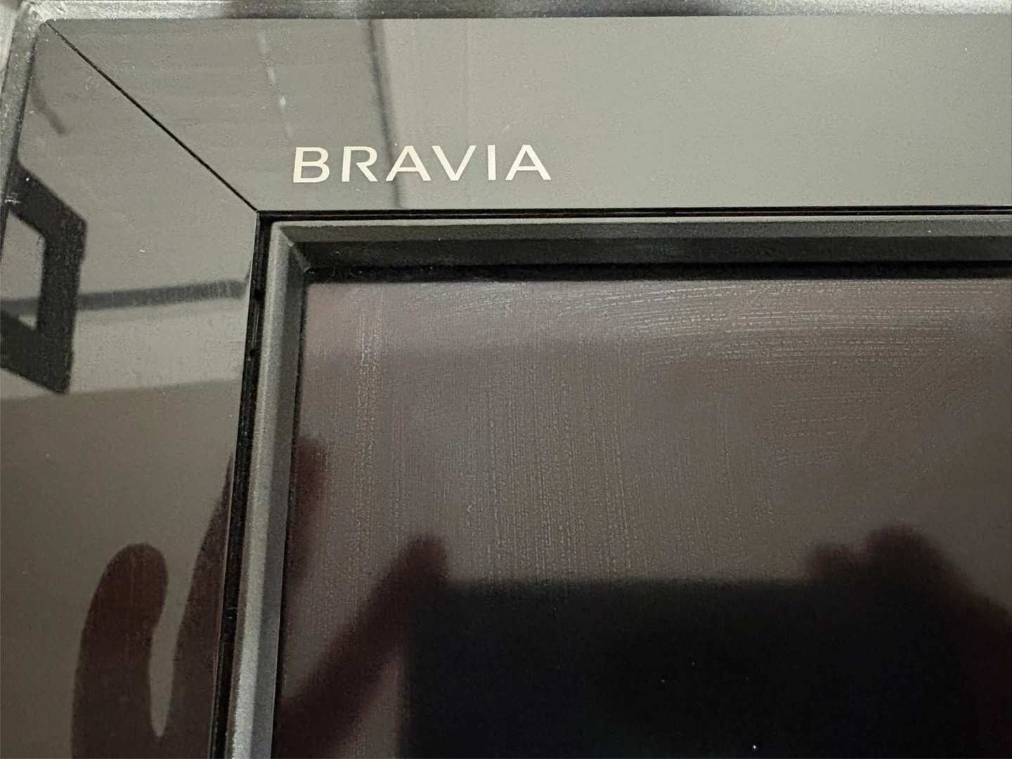 Sony BRAVIA KDL-40V3000 40-inch Full HD 1080p LCD TV - photo 3