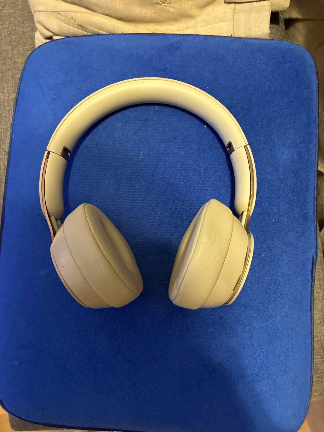 🥕Beats Solo Pro Wireless Headphones - Light Beige