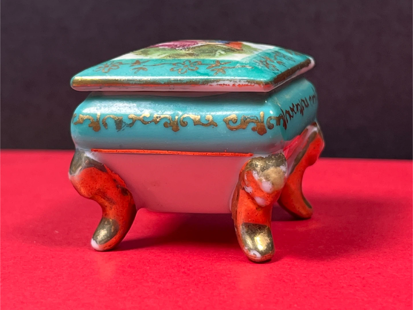 Vintage Porcelain Trinket Box - photo 2