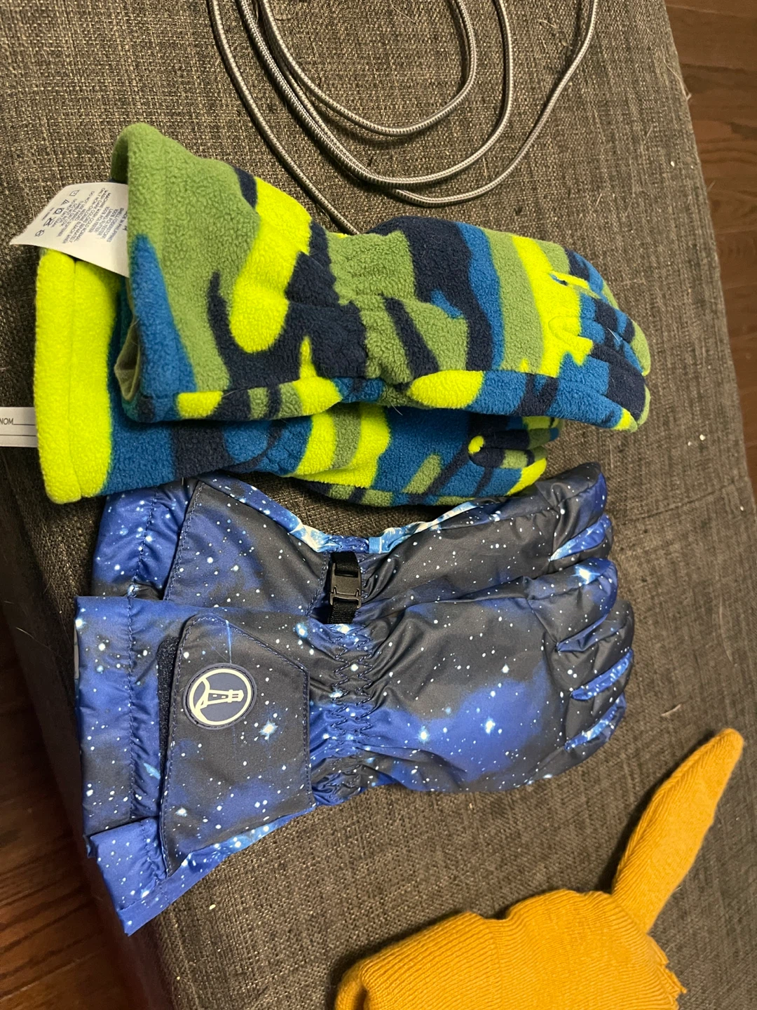 Lands' End Youth Gloves Size M