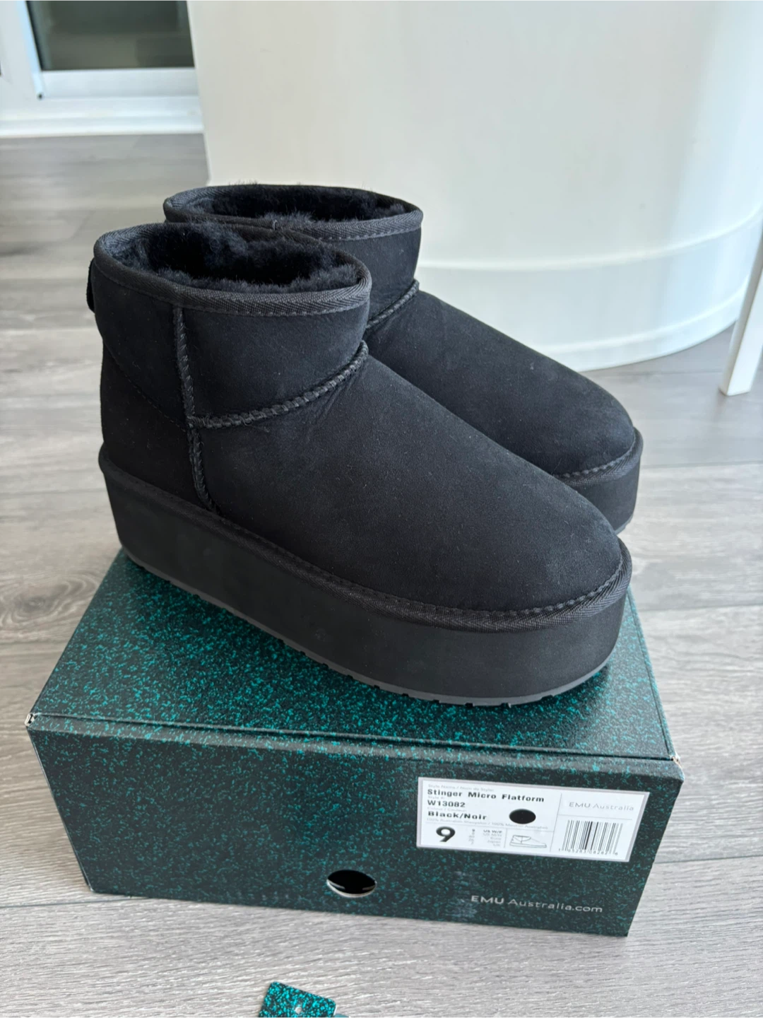 EMU Australia Boots, size 9 - photo 2