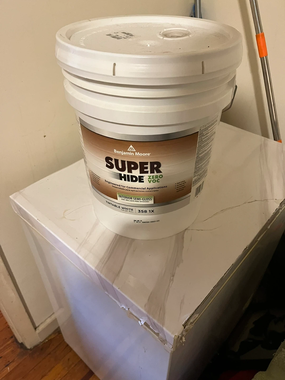 Benjamin Moore Super Hide Interior Semi-Gloss Paint