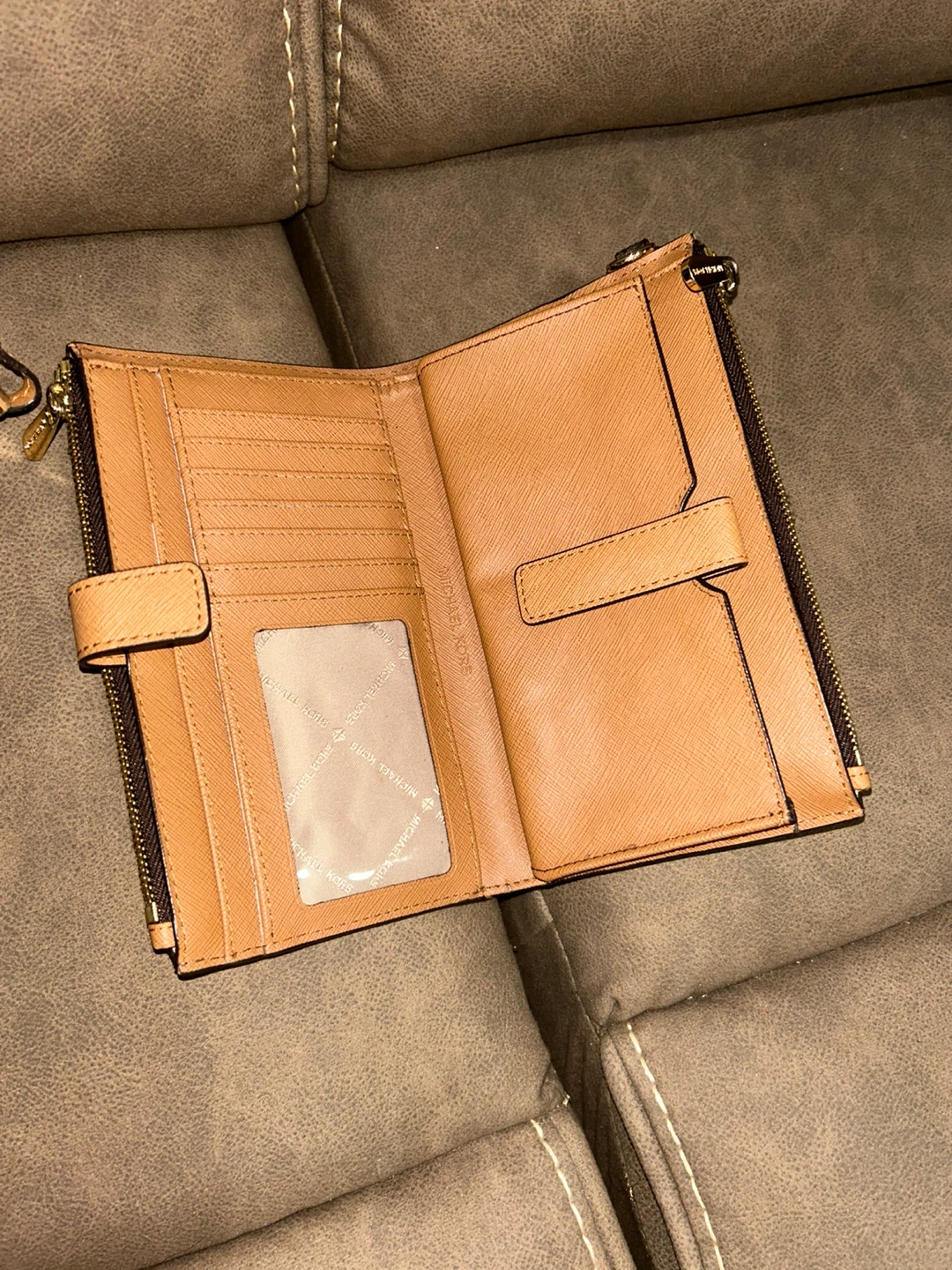 Michael Kors Tote Bag and Wallet Set - photo 5