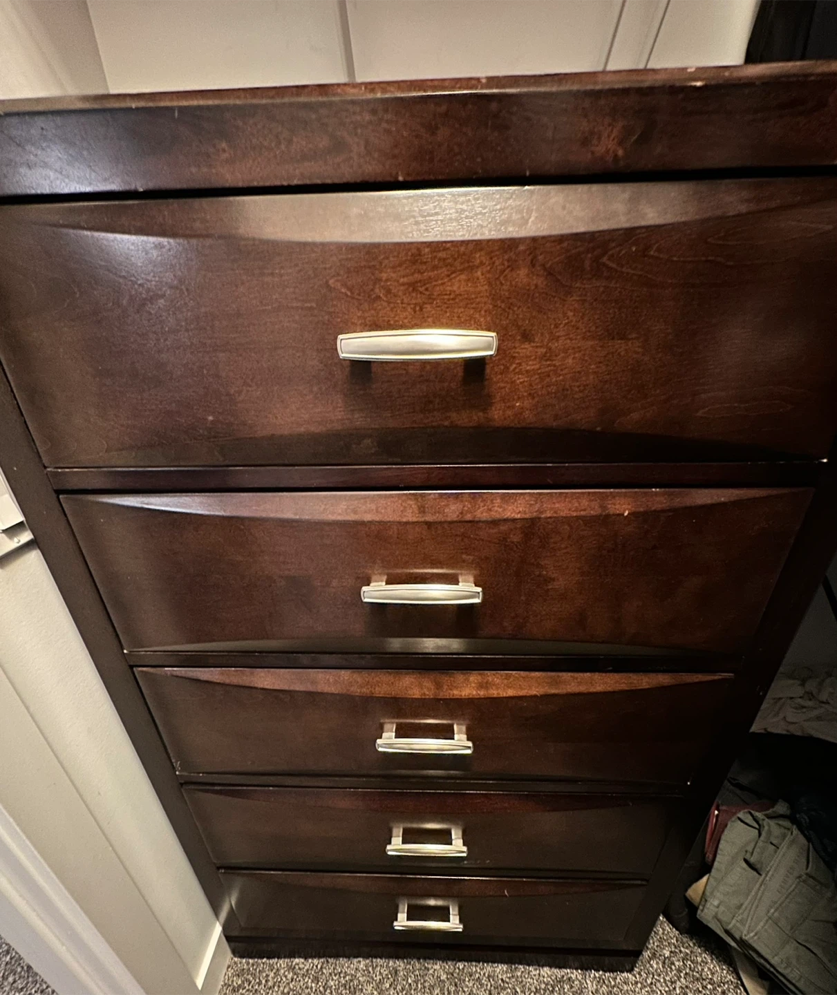 Dresser - 5 drawers tall - photo 2