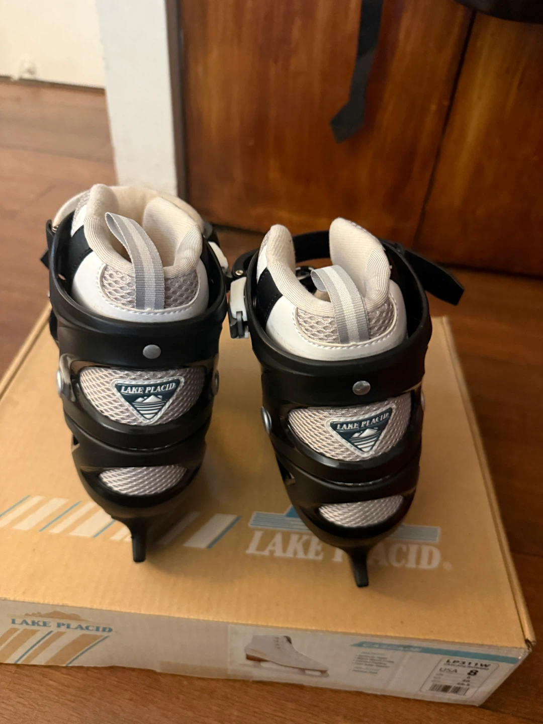 Lake Placid Ice Skates - Youth Size 1-4 - photo 3