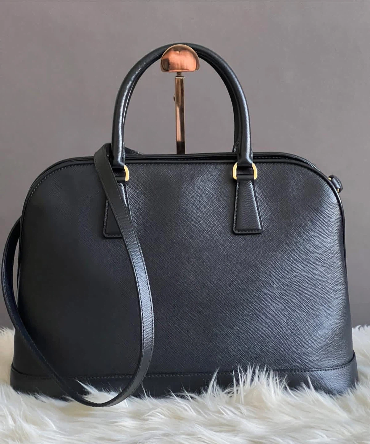 FOR SALE ✨ 🎀 PRE-LOVED 🎀 Prada Saffiano Large Dome Tote Bag - photo 4